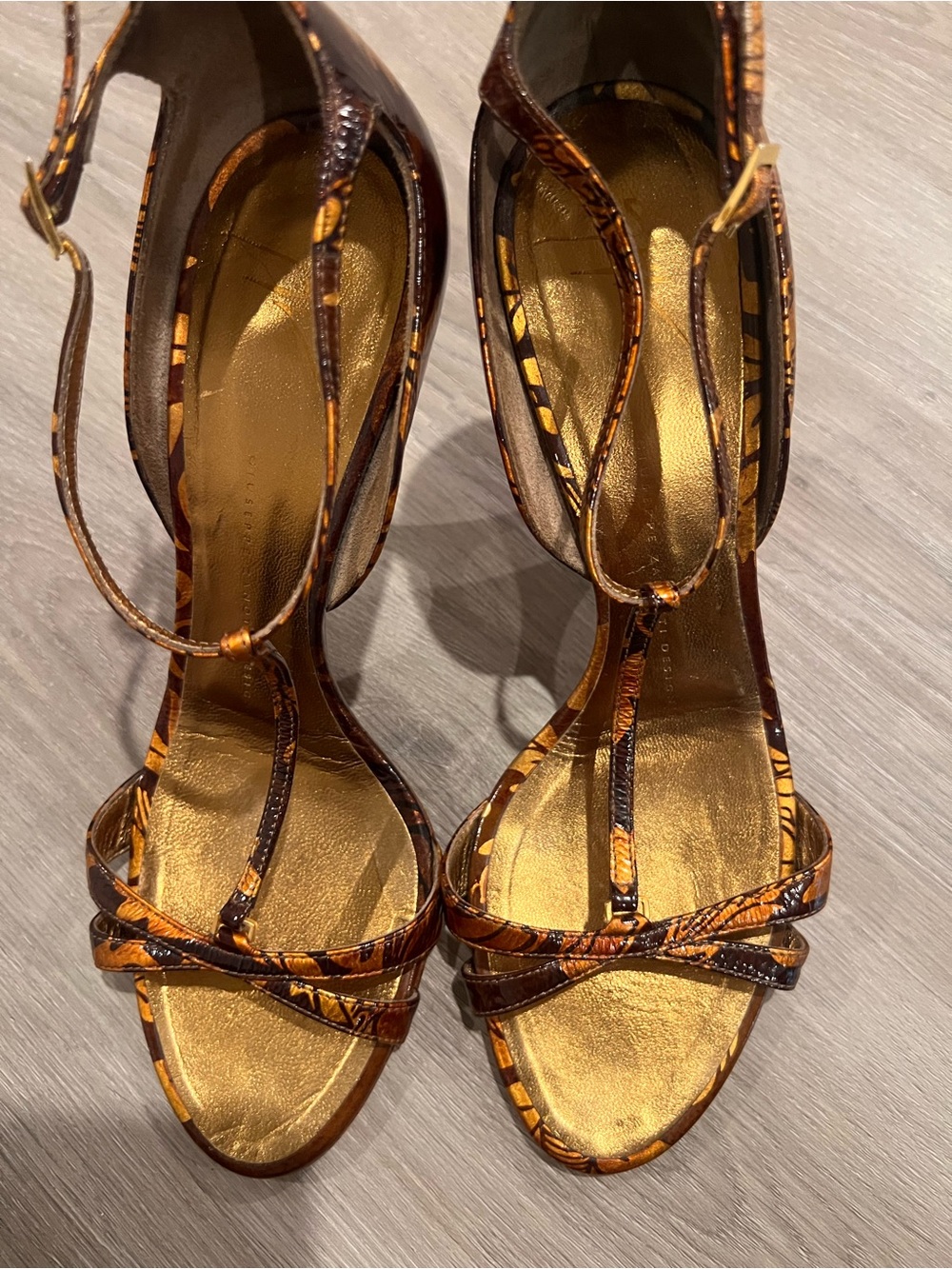 Giuseppe Zanotti Brown Floral T-Strap Heeled Sandals - Picture 7 of 14